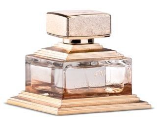 pyramid_parfum_kep.jpg pyramid_parfum_kep.jpg